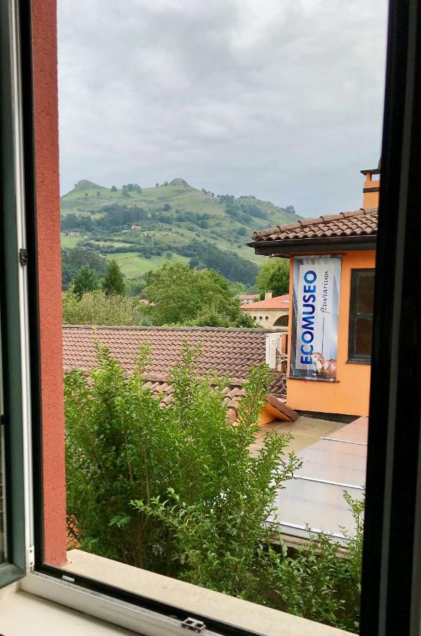 Hostal Lierganes Fluviarium Rooms Extérieur photo