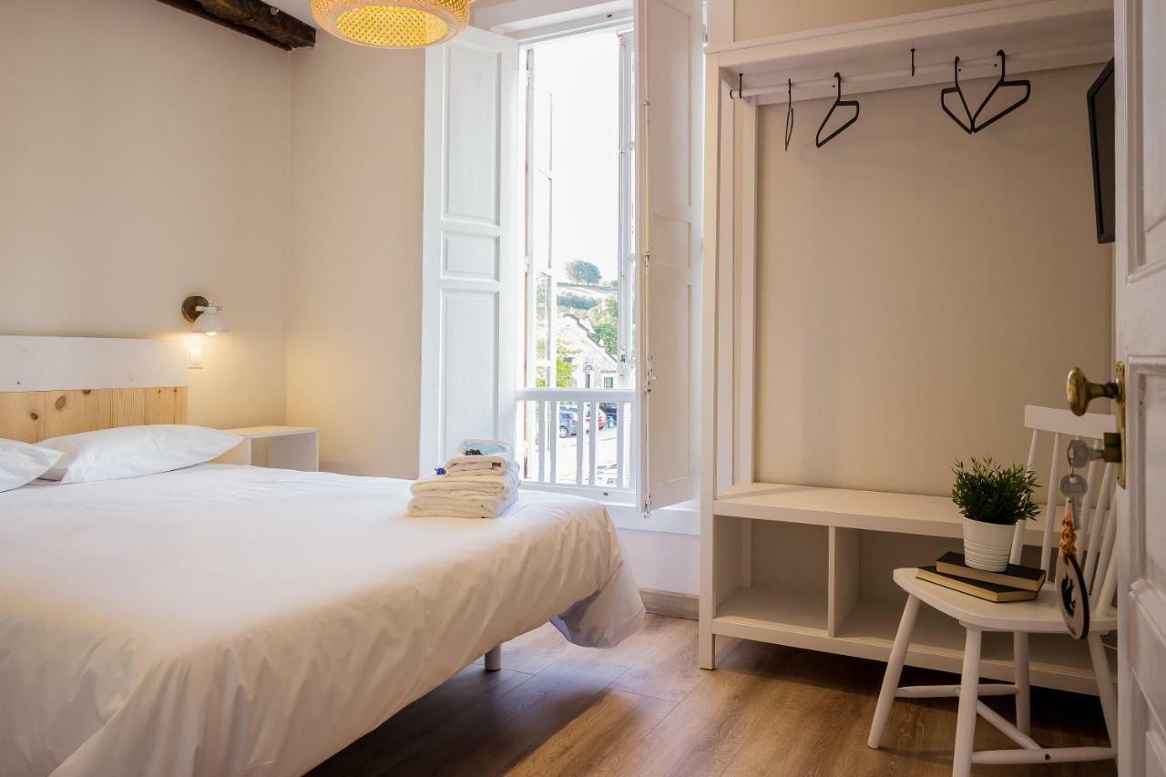 Hostal Lierganes Fluviarium Rooms Extérieur photo