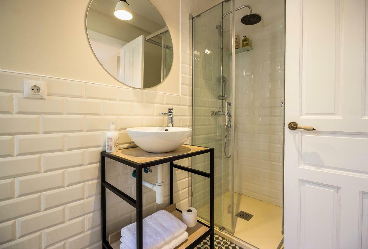 Hostal Lierganes Fluviarium Rooms Extérieur photo